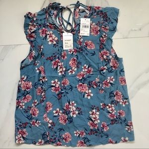 LUSH SLEEVELESS BLOUSE